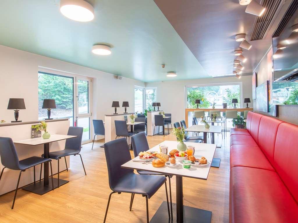 B&B Hotel Passau Adlkofen レストラン 写真